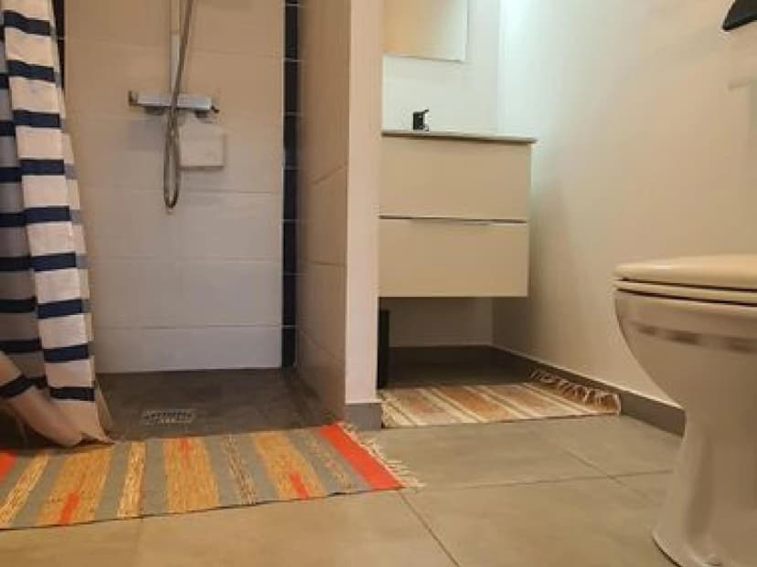 thumbnail of estate's photo